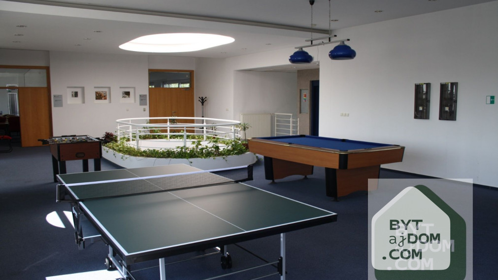 Na prenájom administratívne a obchodné priestory blízko centra Bratislavy