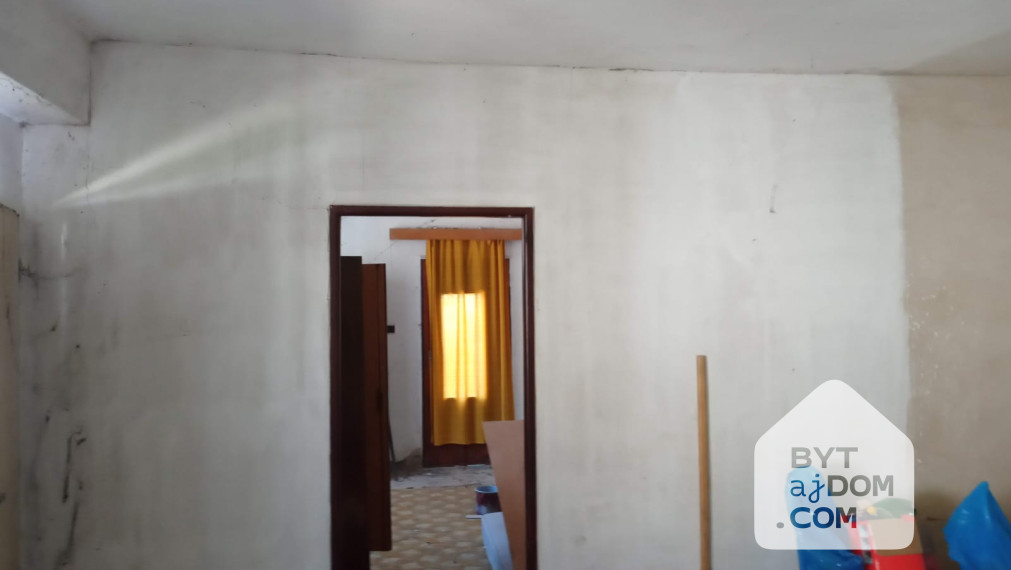 Na predaj: Pozemok so starším rodinným domom v Stupave