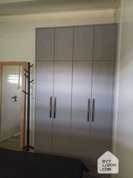 Predaj modernej chaty s pozemkom pri jazere v Záhorí