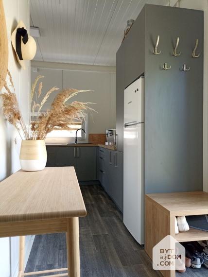 Predaj modernej chaty s pozemkom pri jazere v Záhorí