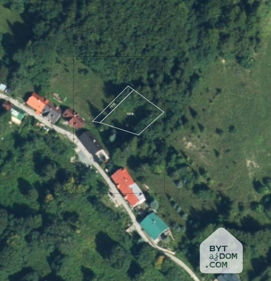 Na predaj pozemok 812 m² v srdci Donovál