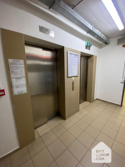 Na predaj štýlový 3-izbový apartmán na Jegeho Alej BA