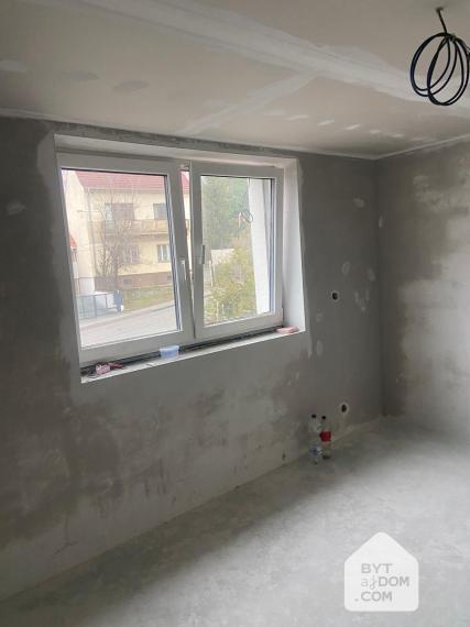 Na predaj moderný dvojpodlažný 5-izbový rodinný dom v Lamači