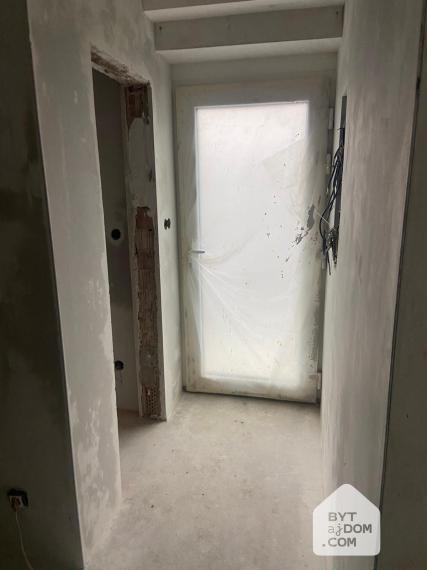 Na predaj moderný dvojpodlažný 5-izbový rodinný dom v Lamači