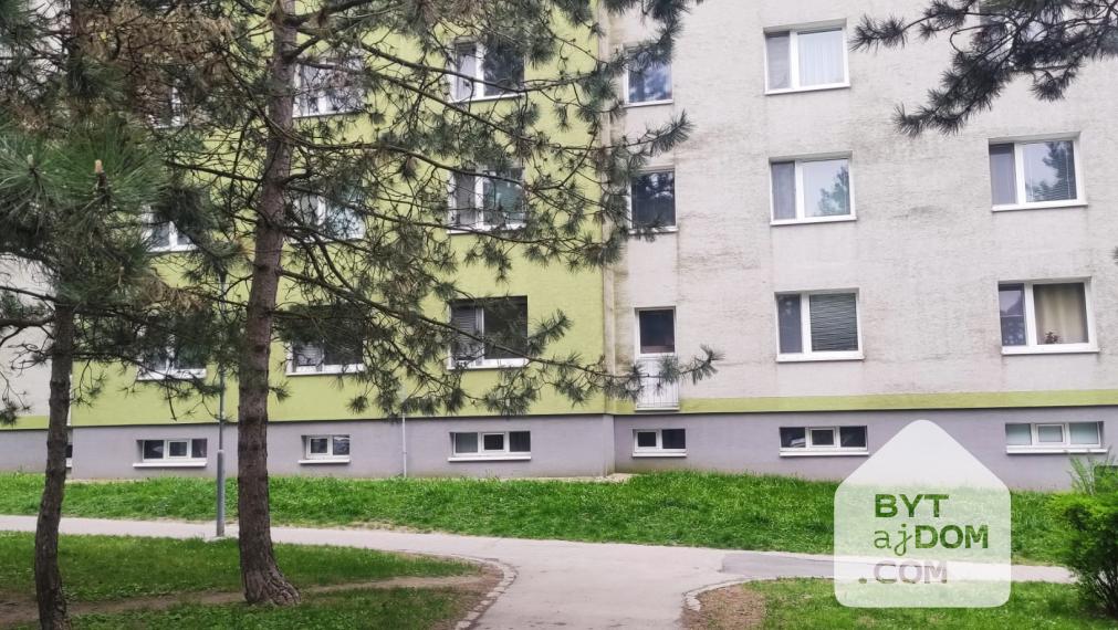 Na predaj 3-izbový byt na Studenohorskej ulici v Lamači.