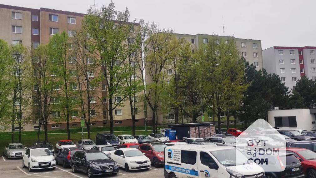 Na predaj 3-izbový byt na Studenohorskej ulici v Lamači.