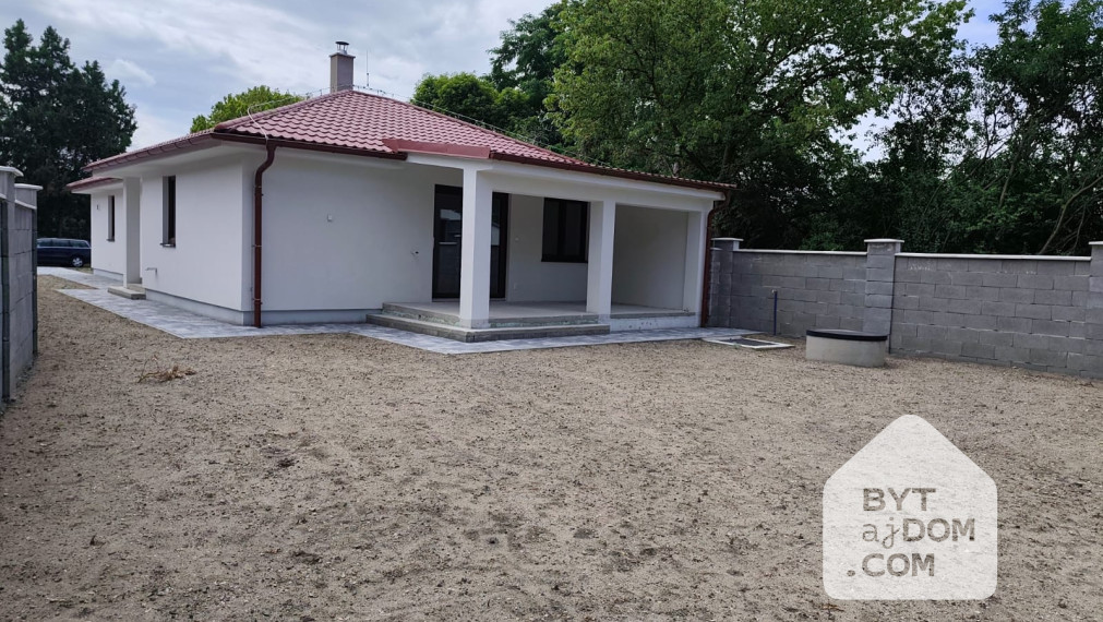Na predaj 4-izbový bungalov v časti Priečne pri obci Závod