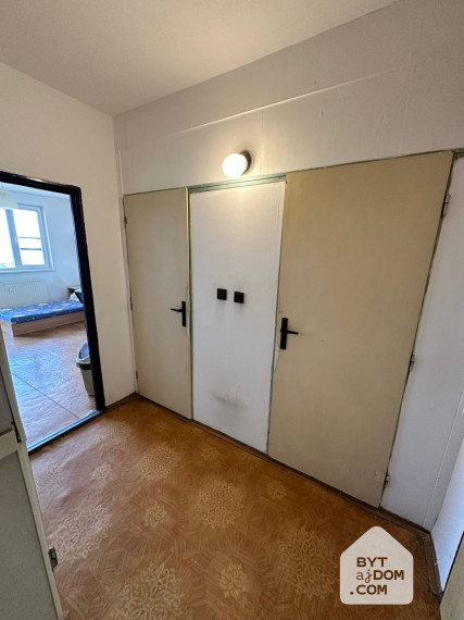 Na predaj priestranná garsónka 30 m2 Bratislava IV DNV
