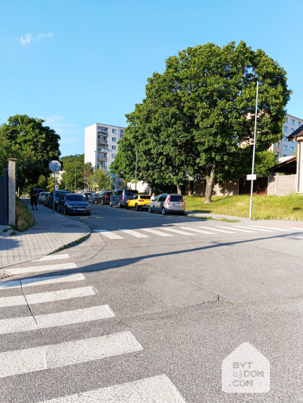 Na predaj 2-izbový byt na Studenohorskej ulici v Lamači.