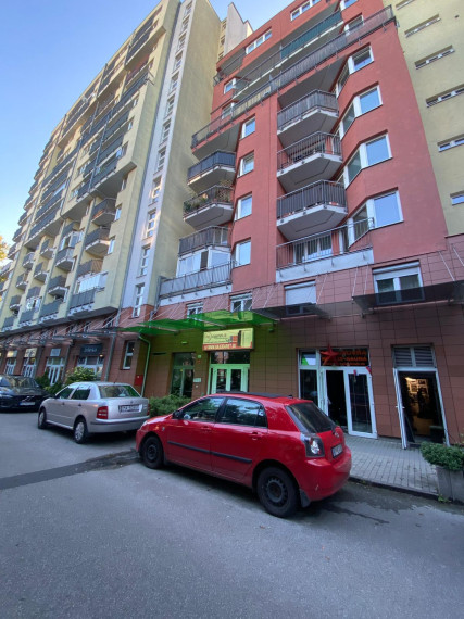 Na predaj štýlový 3-izbový apartmán na Jegeho Alej BA
