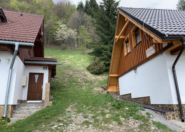 Na predaj pozemok 812 m² v srdci Donovál