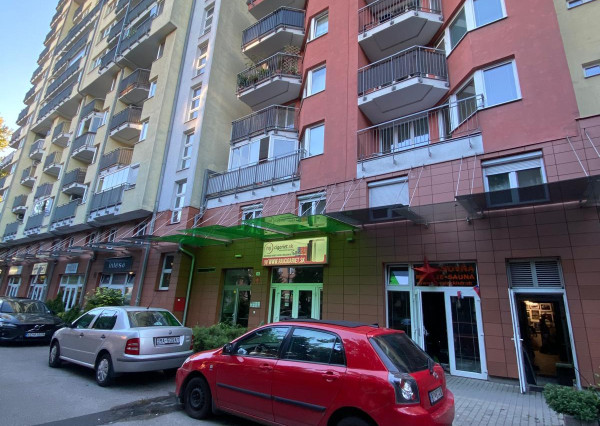 Na predaj štýlový 3-izbový apartmán na Jegeho Alej BA